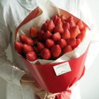 青岛郝家草莓采摘园，教你制作一束草莓花